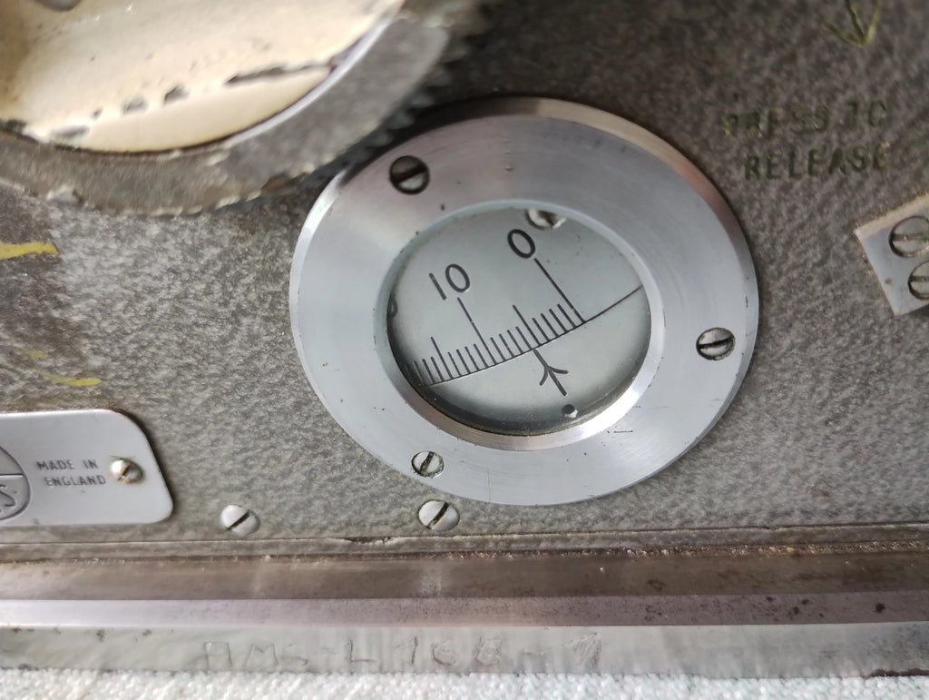 Hilger & Watts TB103-1 Precision Bubble Clinometer with Wooden Case
