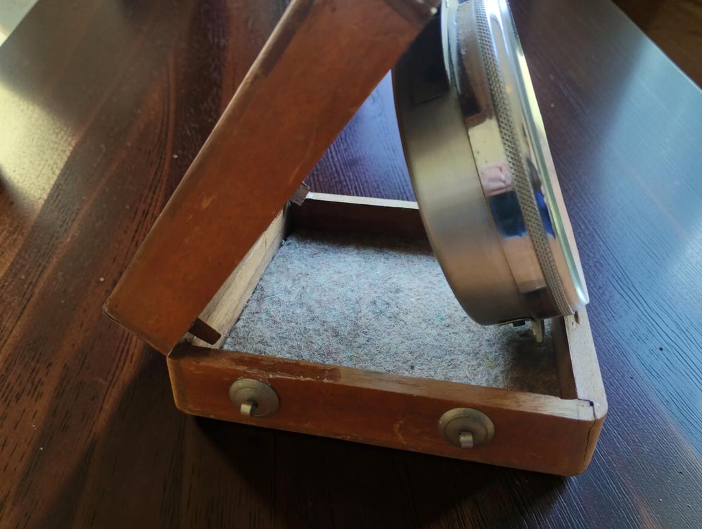 TONOBOS Historic Blood Pressure Gauge with Wooden Case – Wiesbaden
