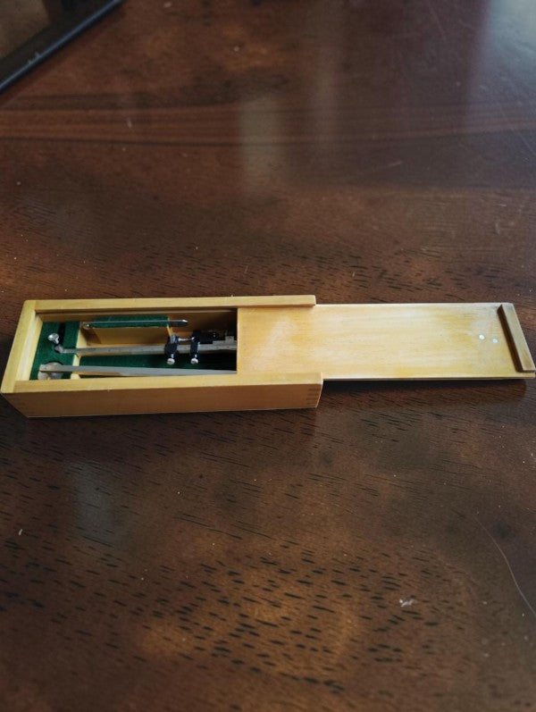 MOM Budapest compenserende poolplanimeter, originele houten schuifkist, ca. 1940–1950